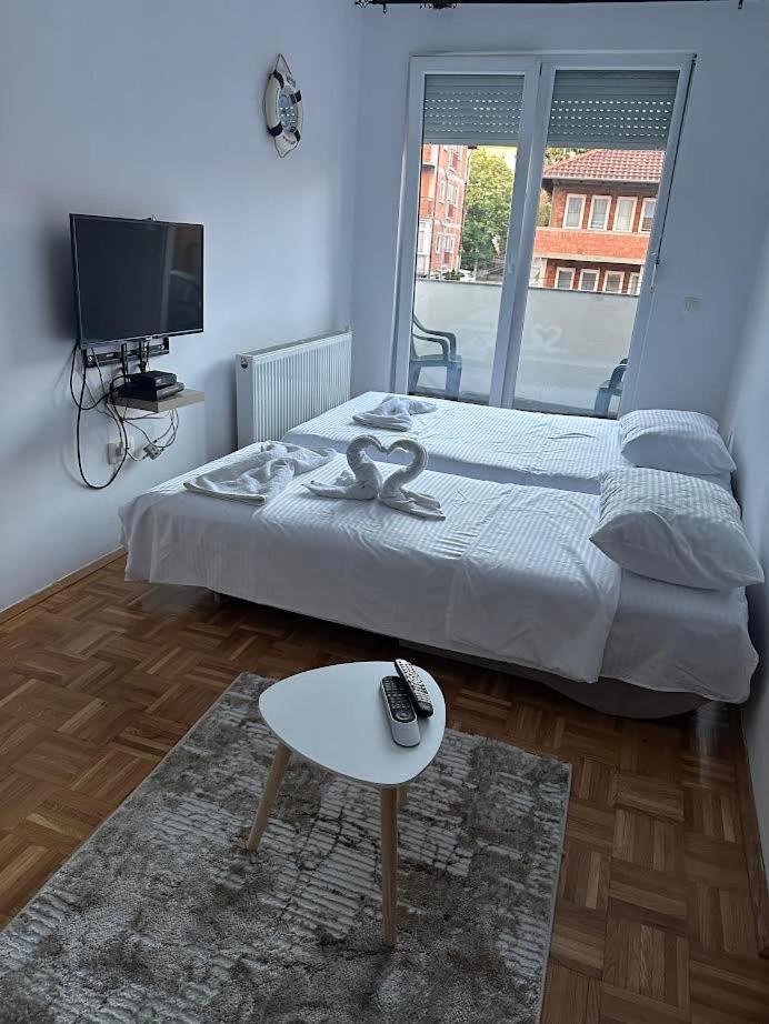 Apartment Guri Pristina Eksteriør billede
