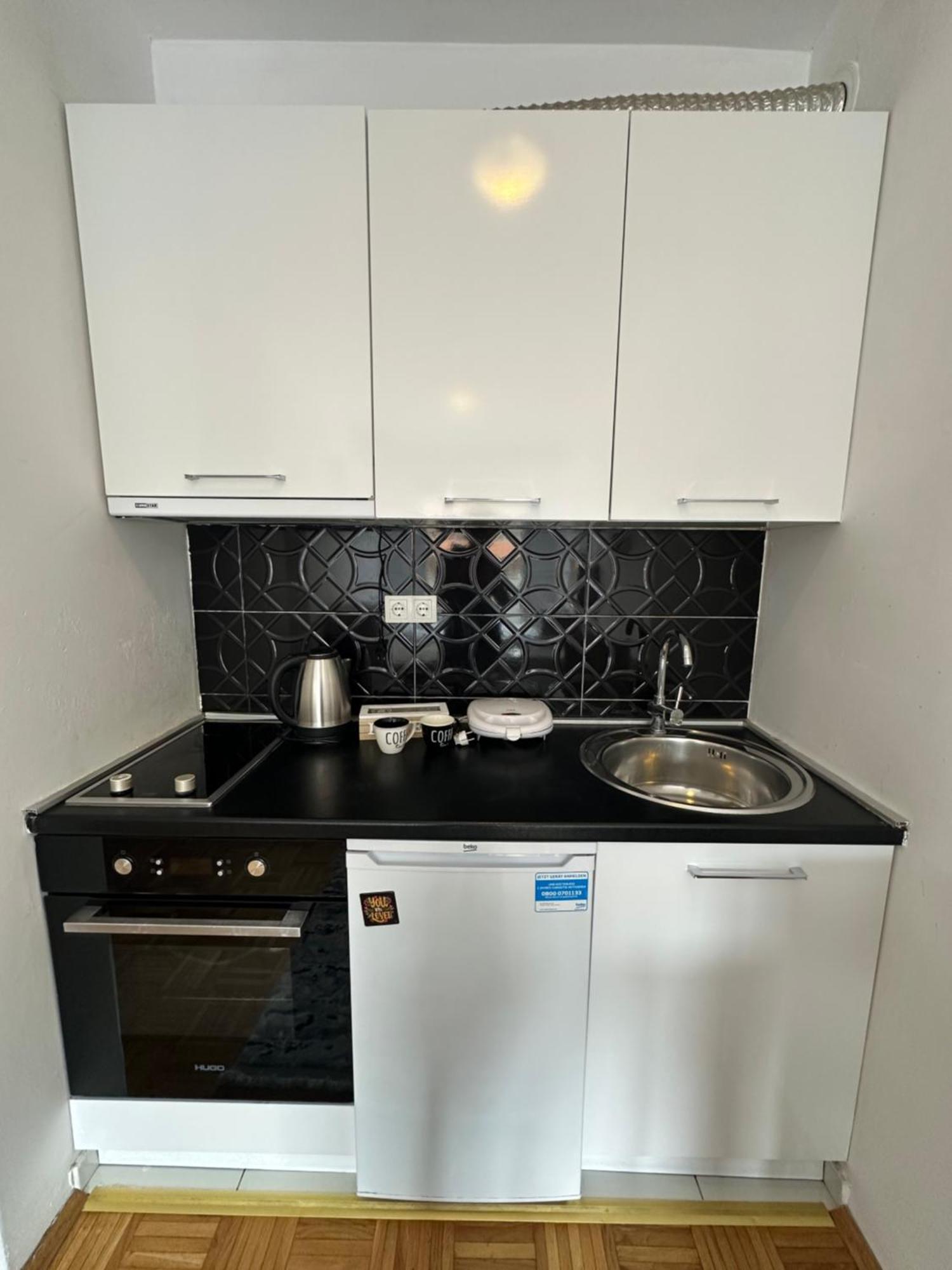 Apartment Guri Pristina Eksteriør billede