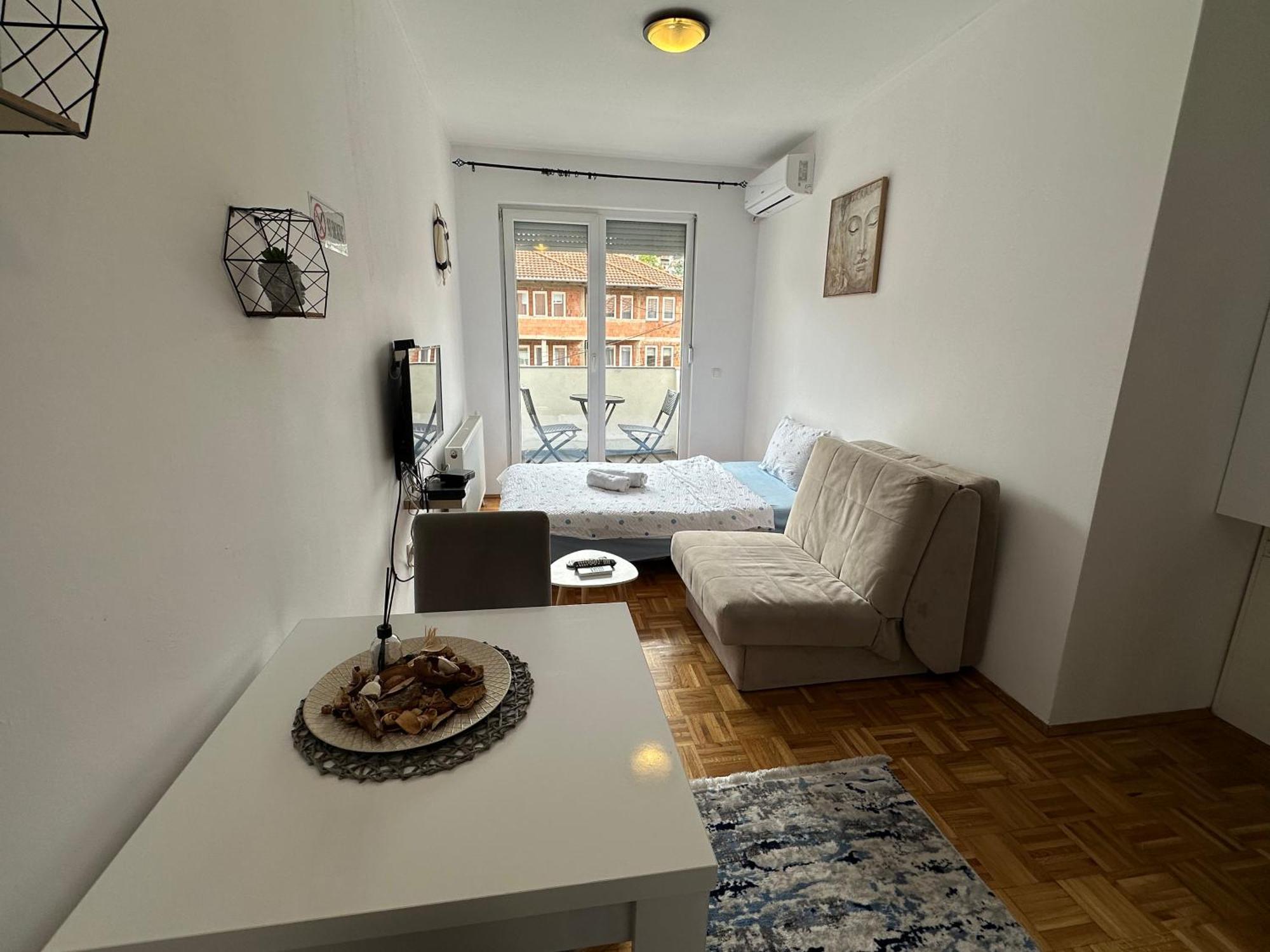 Apartment Guri Pristina Eksteriør billede